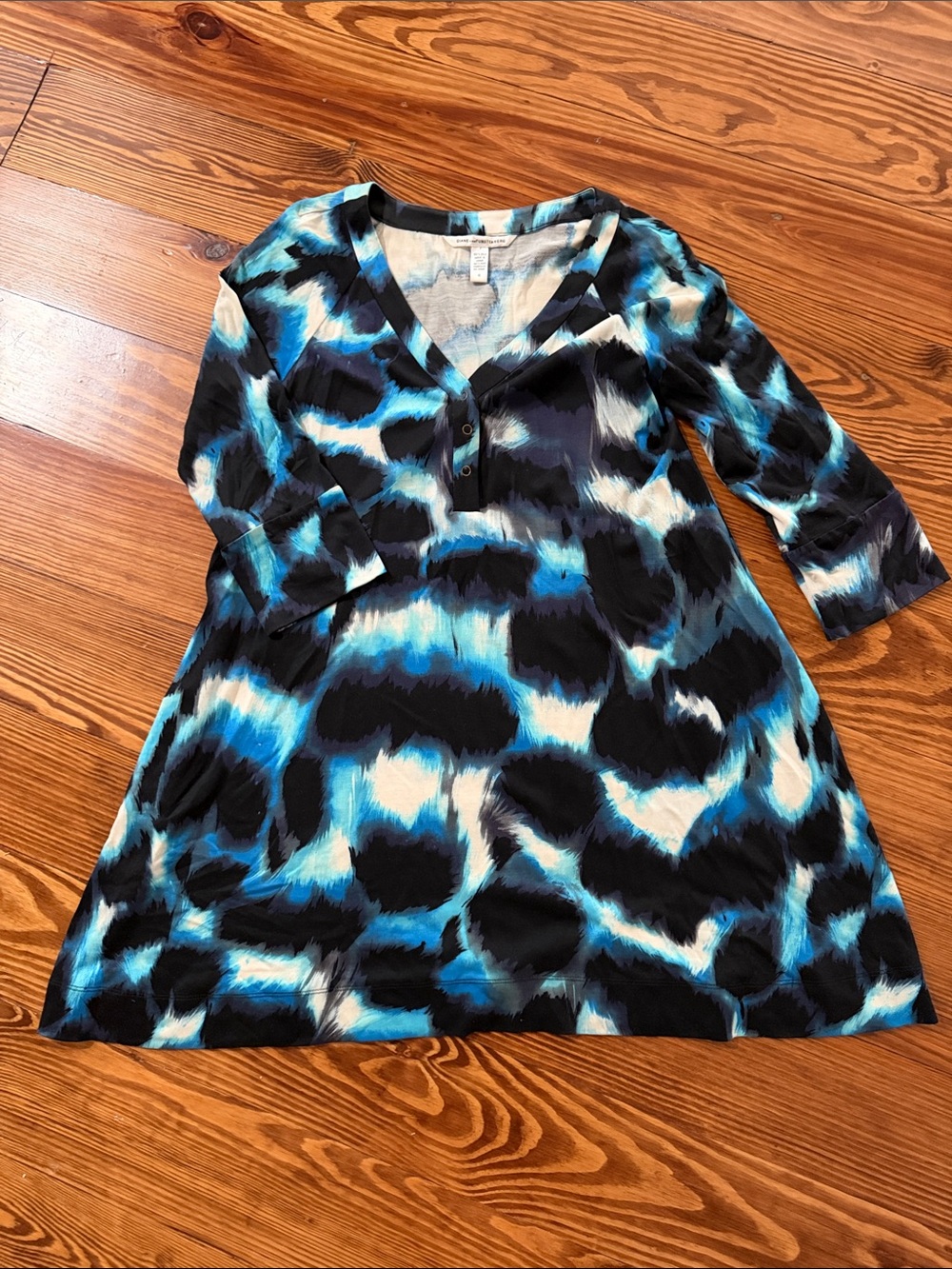 Diane Von Furstenberg Blue, Black & White Abstract shirt Dress